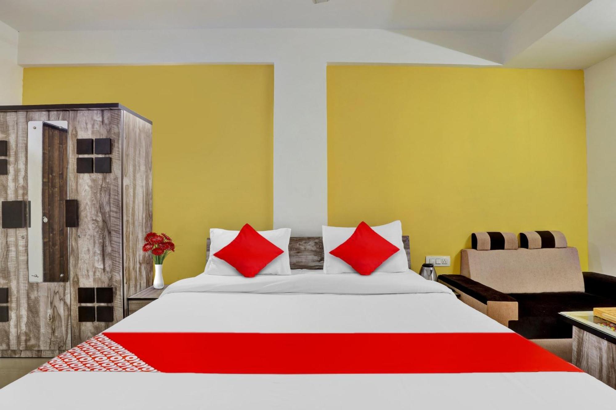 Fabhotel Relax Гандинагар Экстерьер фото